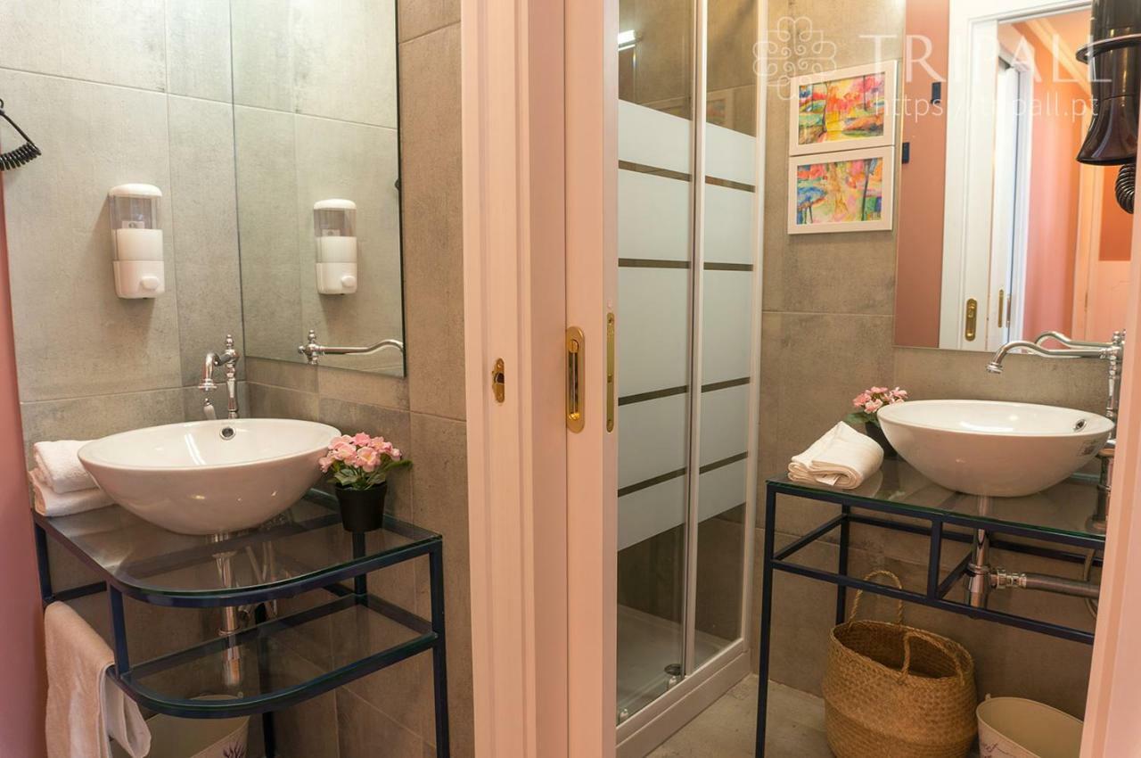 Apartments TRIPALL Clérigos 4 Порто Екстериор снимка
